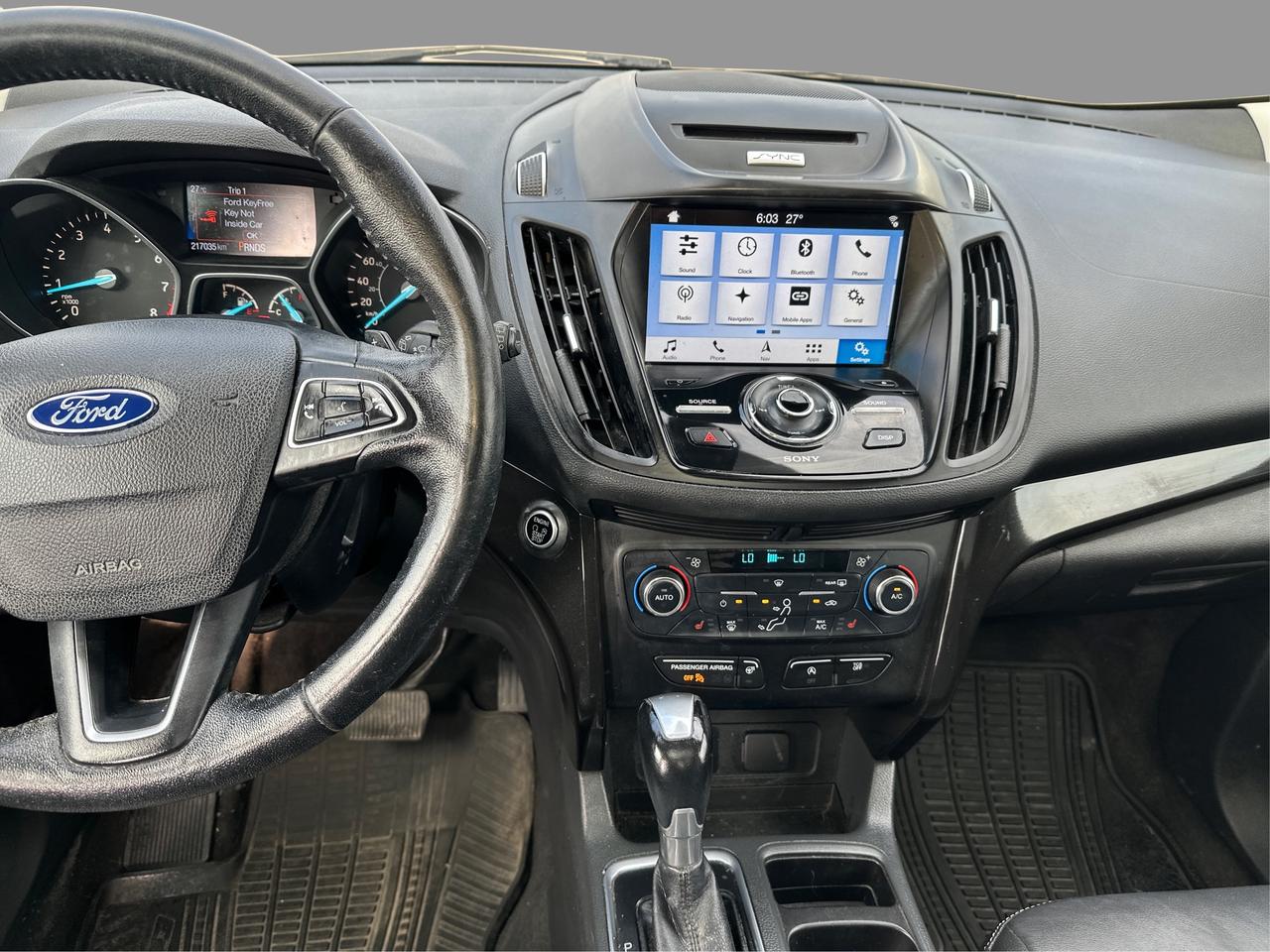 2017 Ford Escape Titanium Photo