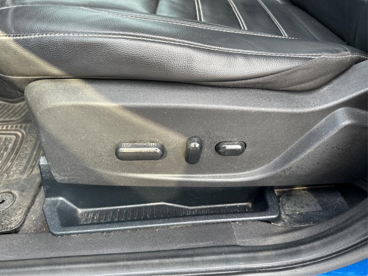 2017 Ford Escape Titanium Photo