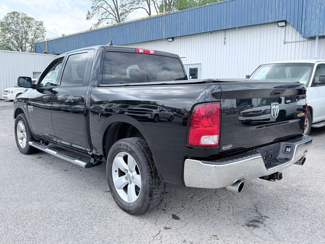 2020 RAM 1500 Classic Tradesman Crew Cab SHORT BED 4WD Photo