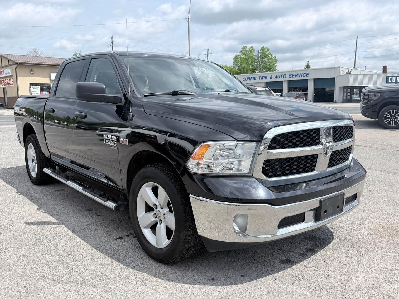 2020 RAM 1500 Classic Tradesman Crew Cab SHORT BED 4WD Photo