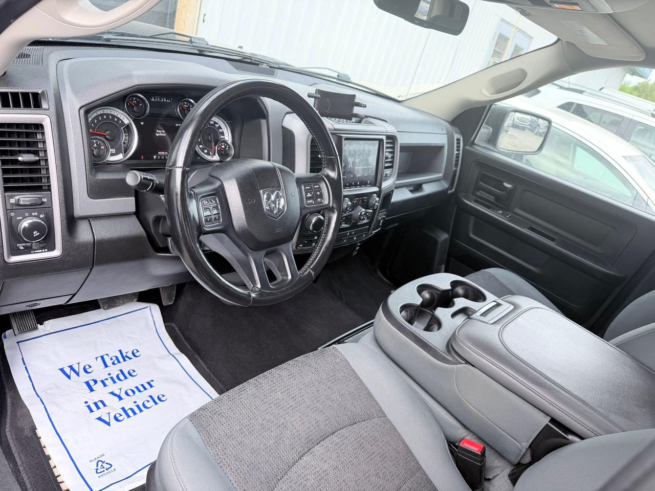 2020 RAM 1500 Classic Tradesman Crew Cab SHORT BED 4WD Photo