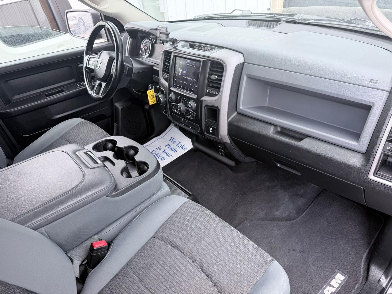 2020 RAM 1500 Classic Tradesman Crew Cab SHORT BED 4WD Photo