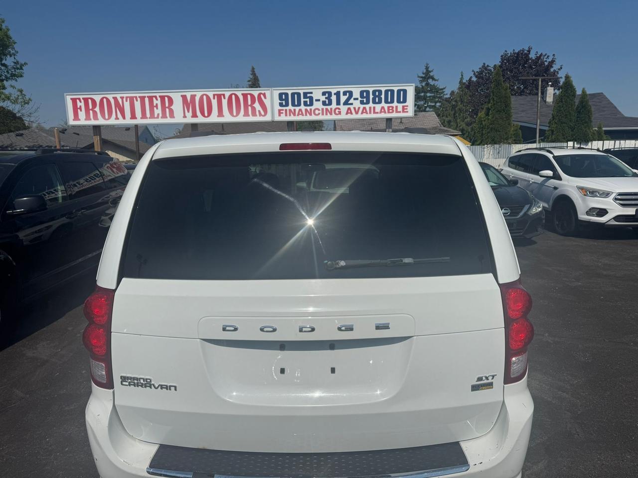 2017 Dodge Grand Caravan SE Photo