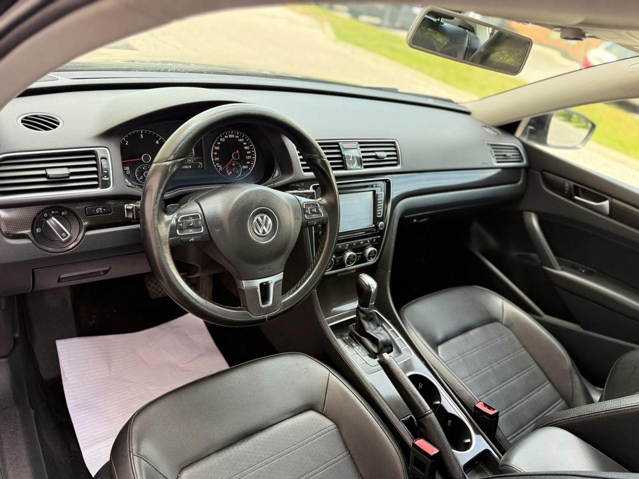 2014 Volkswagen Passat COMFORTLINE Photo