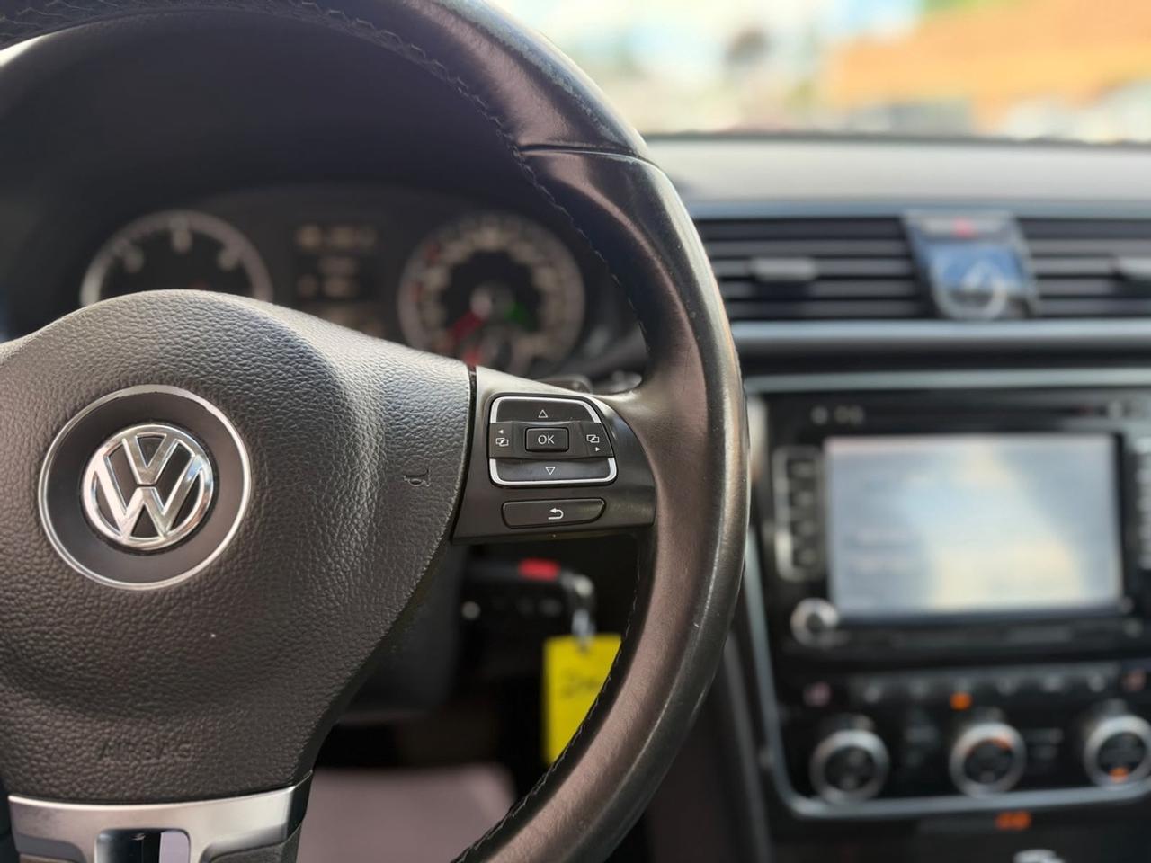 2014 Volkswagen Passat COMFORTLINE Photo