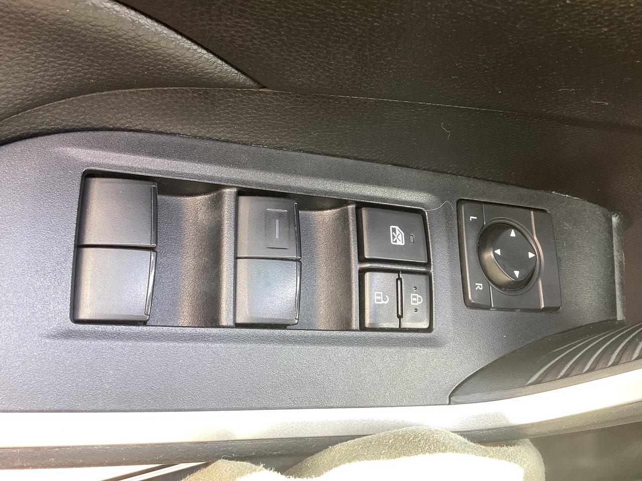 2021 Toyota RAV4 LE AWD Photo