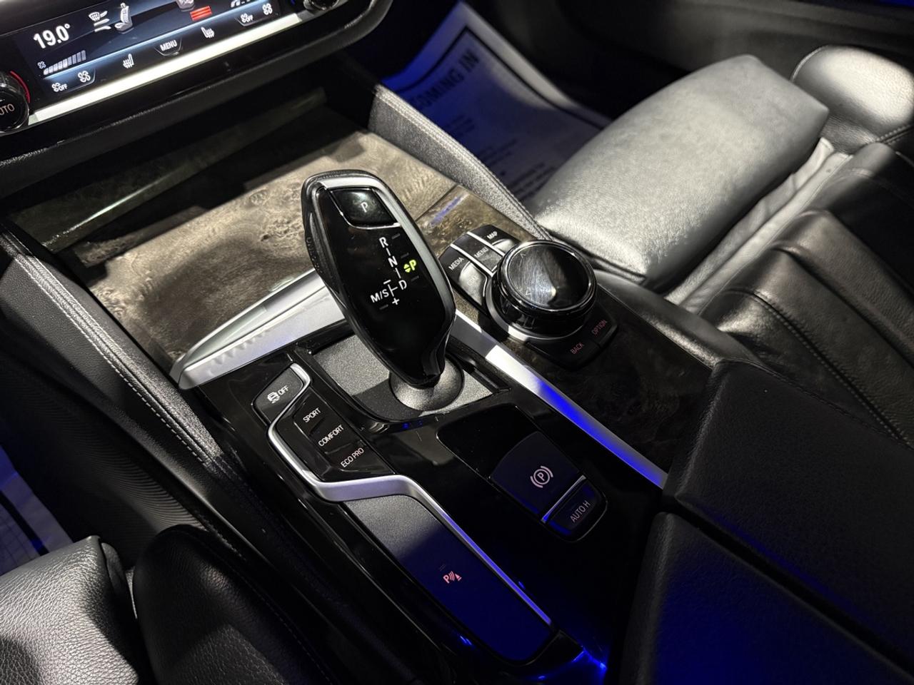 2020 BMW 5-Series 530i xDrive M-Sport|Prem. Enhanced Pkg|HUD|HK Au Photo