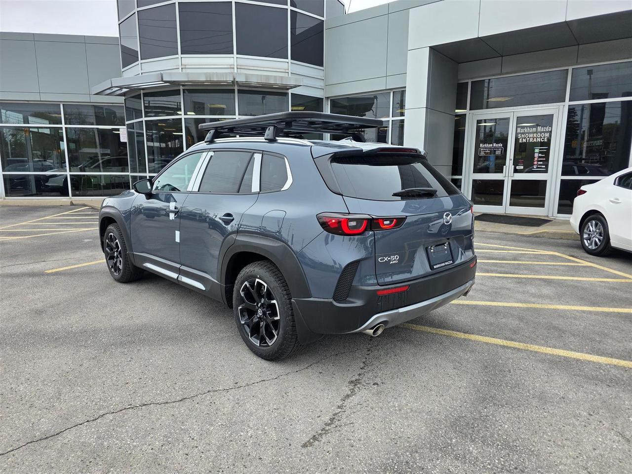 2025 Mazda CX-50 CPO 3.95% LOW LOW KM MERIDIAN EDITION Photo