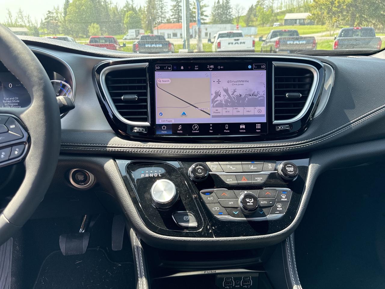 2024 Chrysler Pacifica Hybrid Premium S Appearance Photo