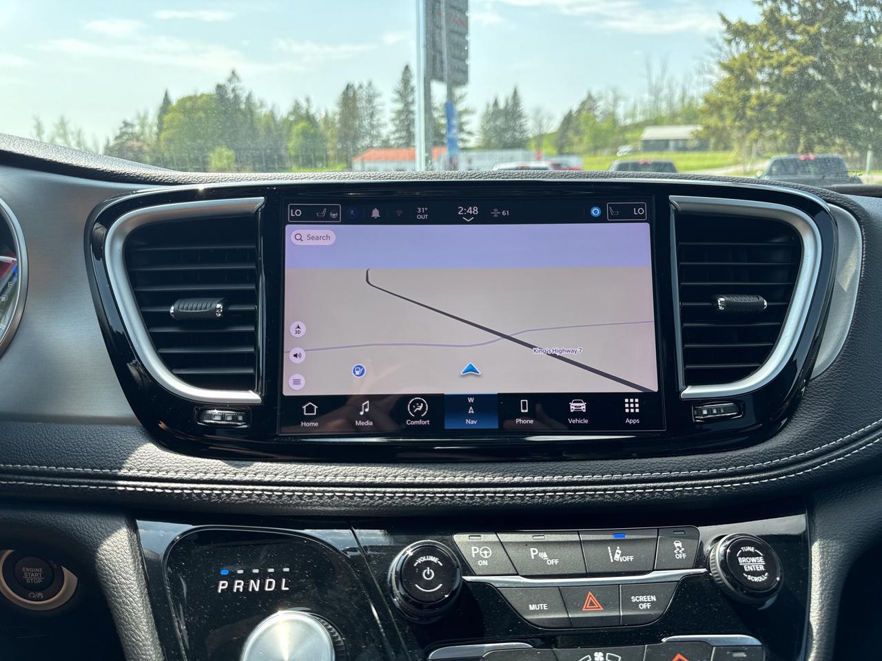 2024 Chrysler Pacifica Hybrid Premium S Appearance Photo