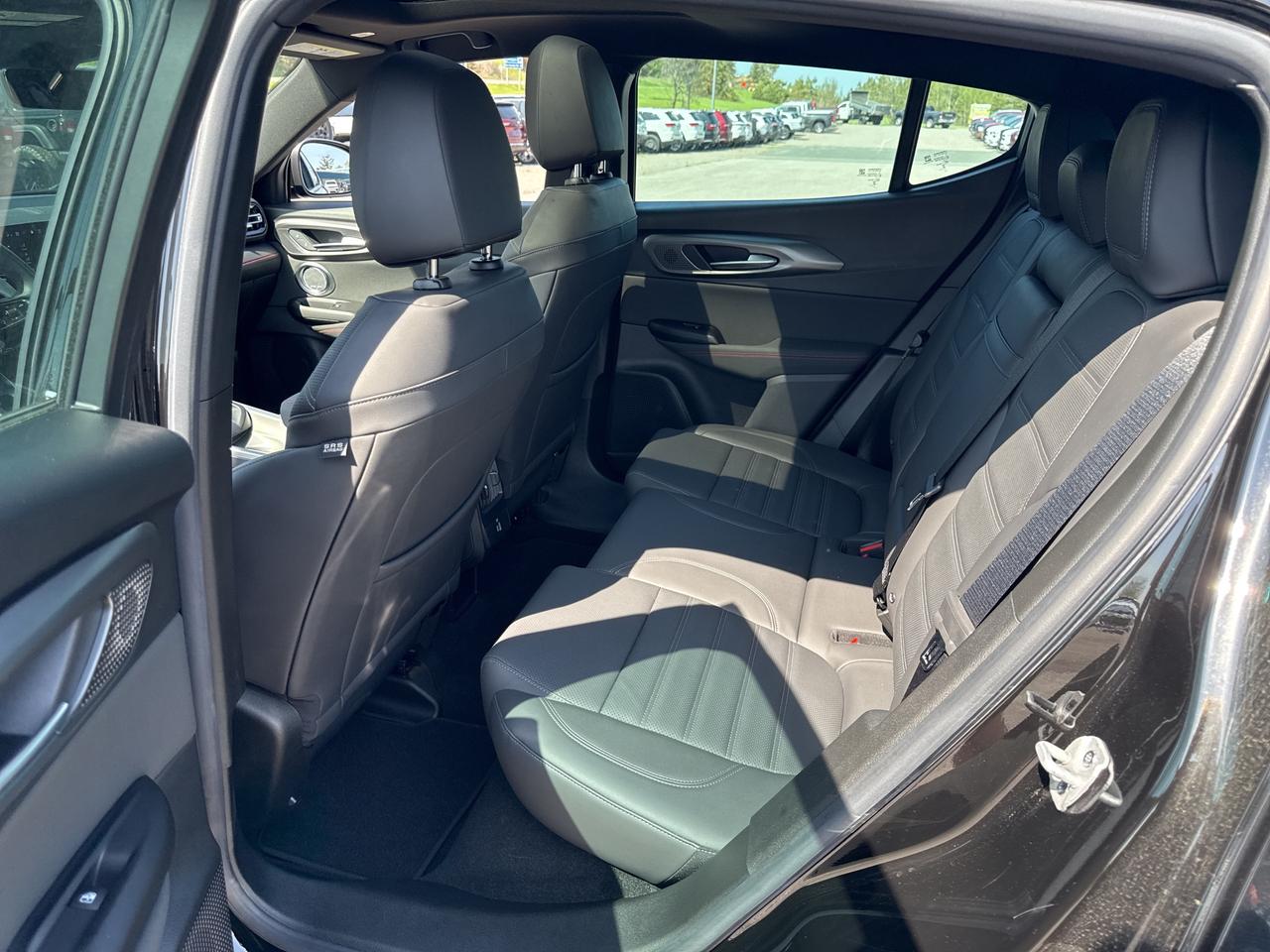 2024 Dodge Hornet R/T Plus -htd/vented seats - highway assist Photo