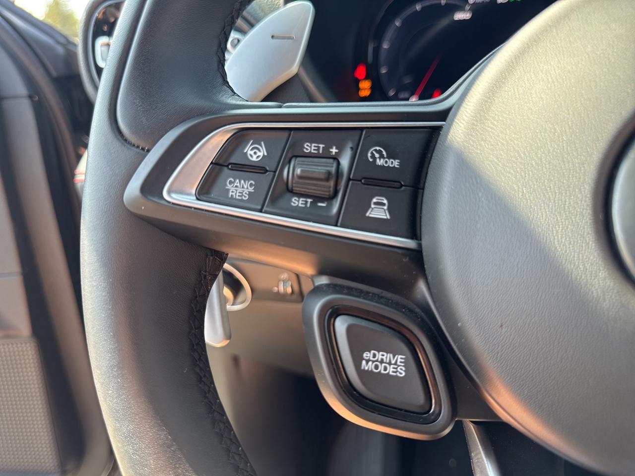 2024 Dodge Hornet R/T Plus -htd/vented seats - highway assist Photo