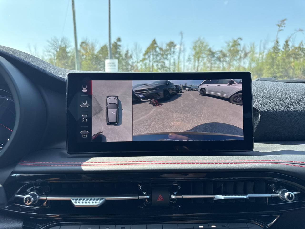 2024 Dodge Hornet R/T Plus -htd/vented seats - highway assist Photo