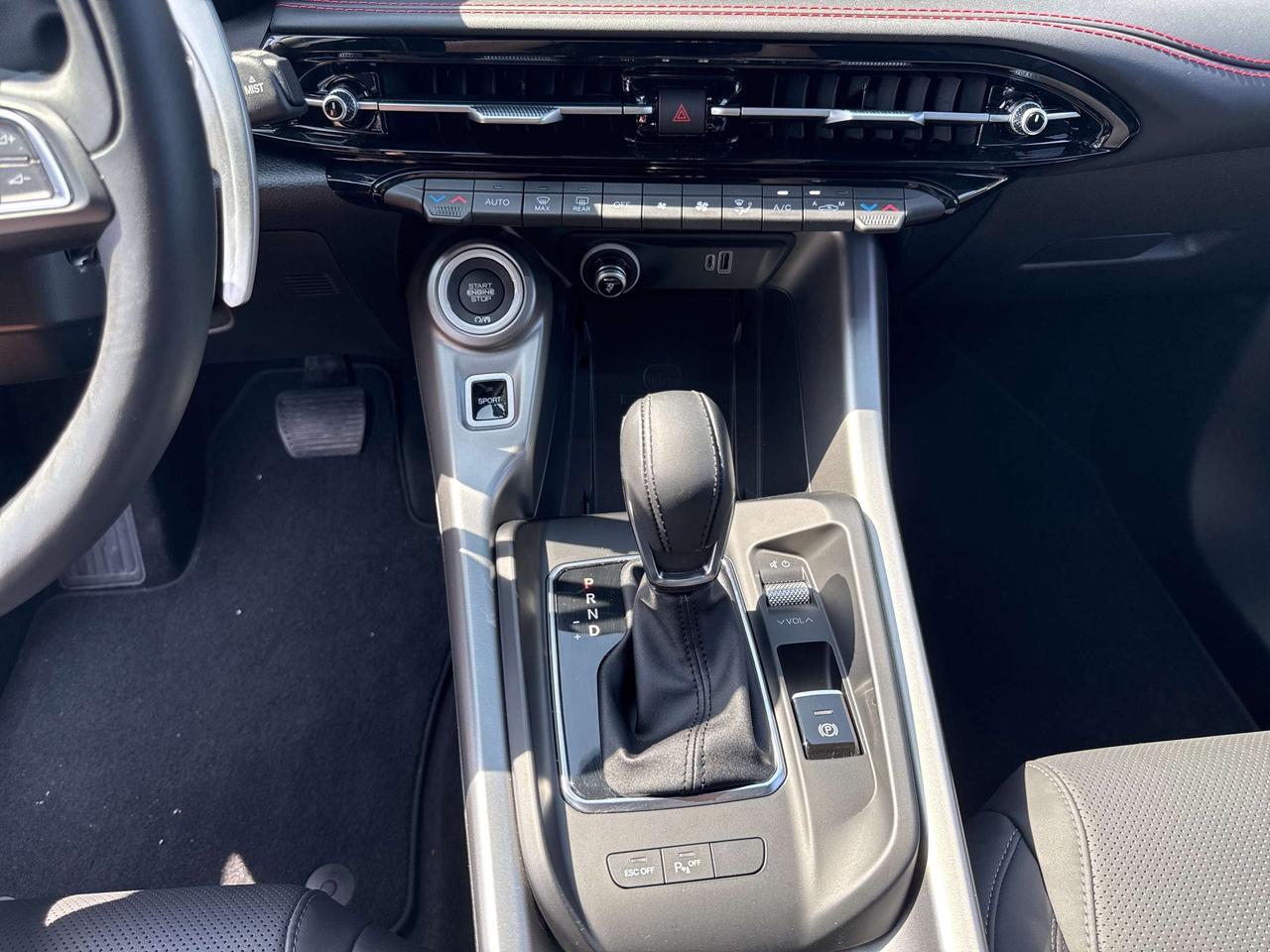 2024 Dodge Hornet R/T Plus PHEV - htd/vented seats - highway assist Photo