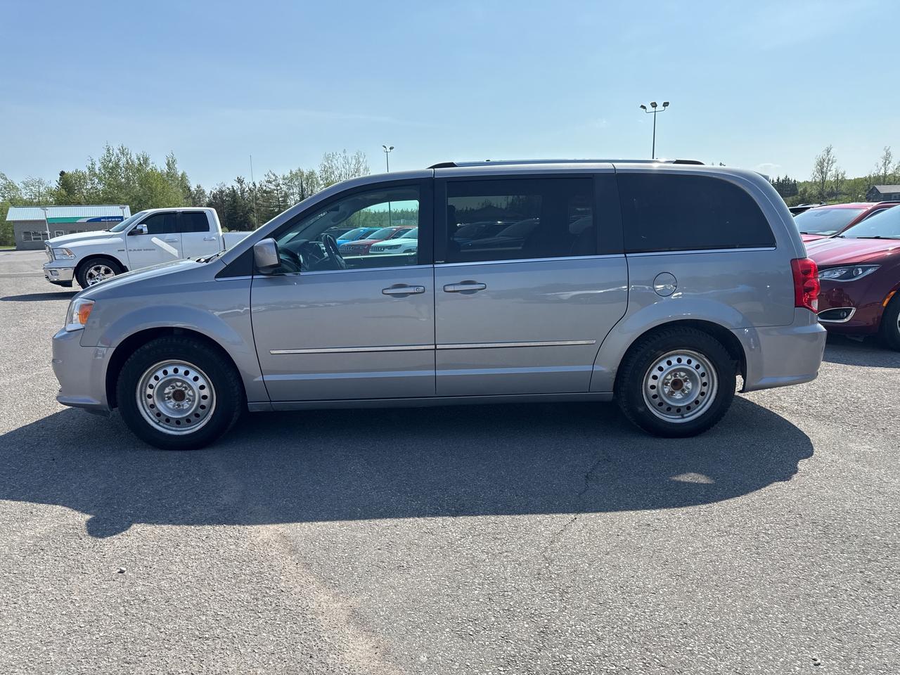2014 Dodge Grand Caravan Crew Photo
