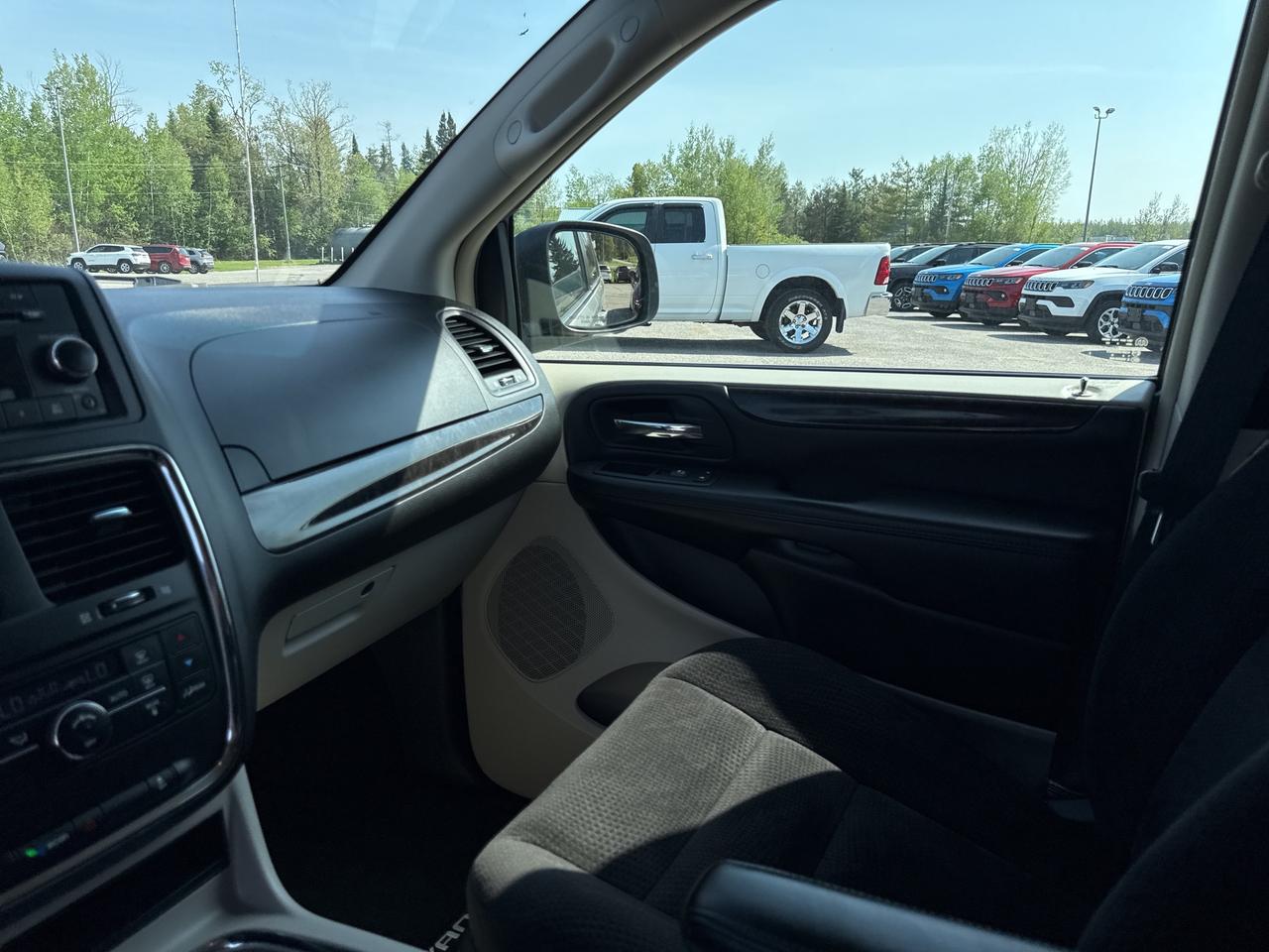 2014 Dodge Grand Caravan Crew Photo