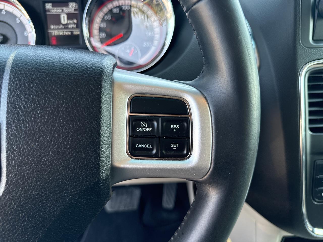 2014 Dodge Grand Caravan Crew Photo