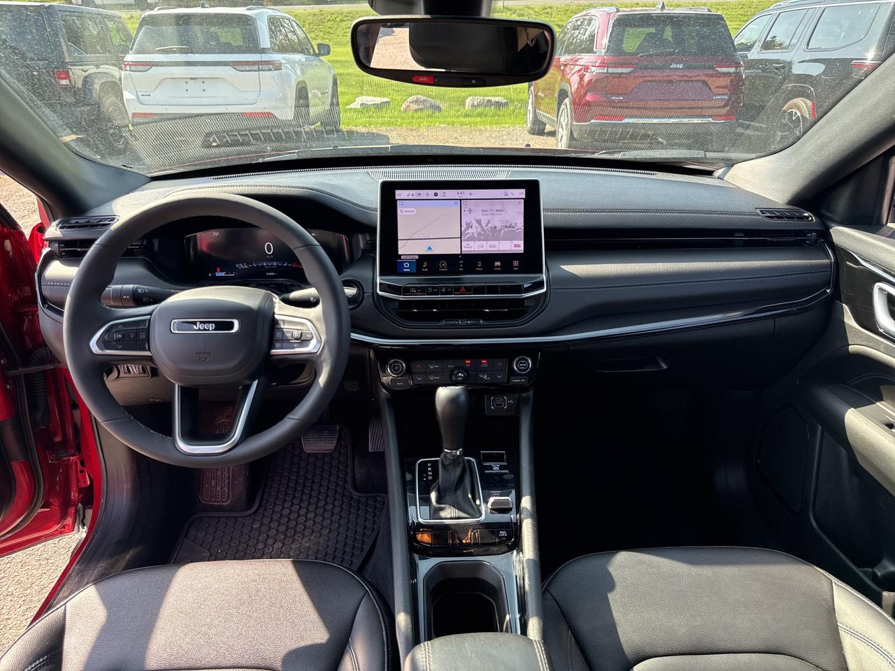2025 Jeep Compass Altitude - htd leather seats - adaptive cruise Photo3