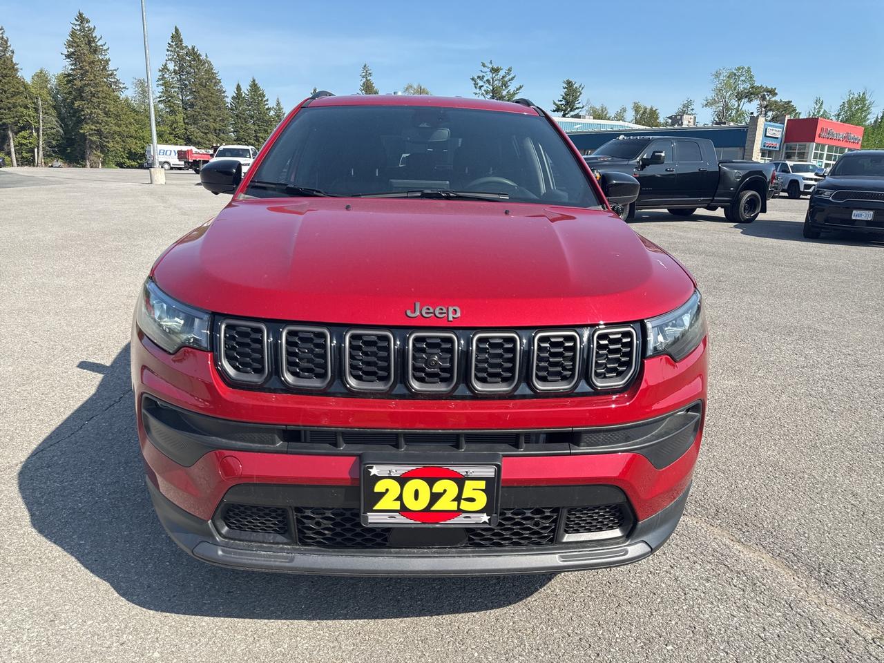 2025 Jeep Compass Altitude - htd leather seats - adaptive cruise Photo