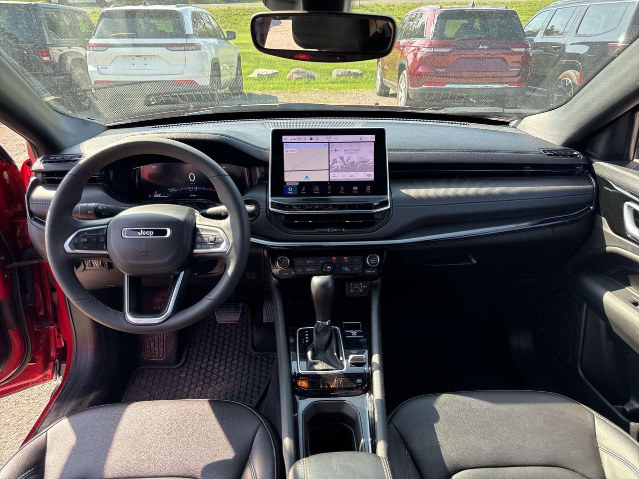 2025 Jeep Compass Altitude - htd leather seats - adaptive cruise Photo