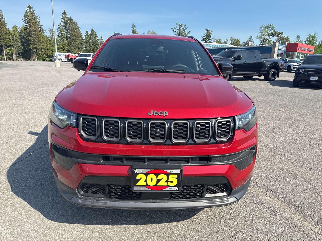 2025 Jeep Compass Altitude - htd leather seats - adaptive cruise Photo
