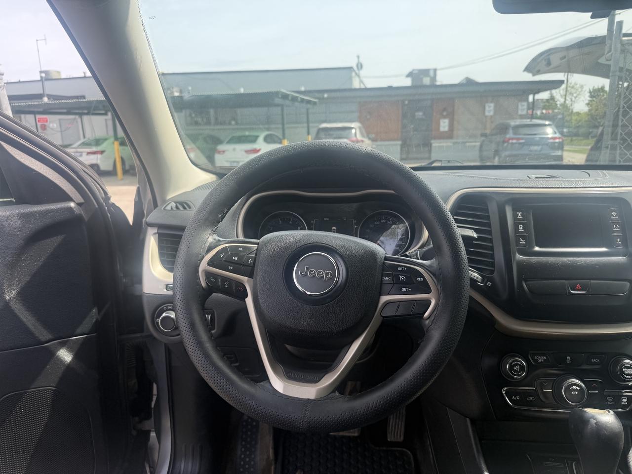 2015 Jeep Cherokee *** 3 YEAR WARRANTY INCLUDED *** Photo