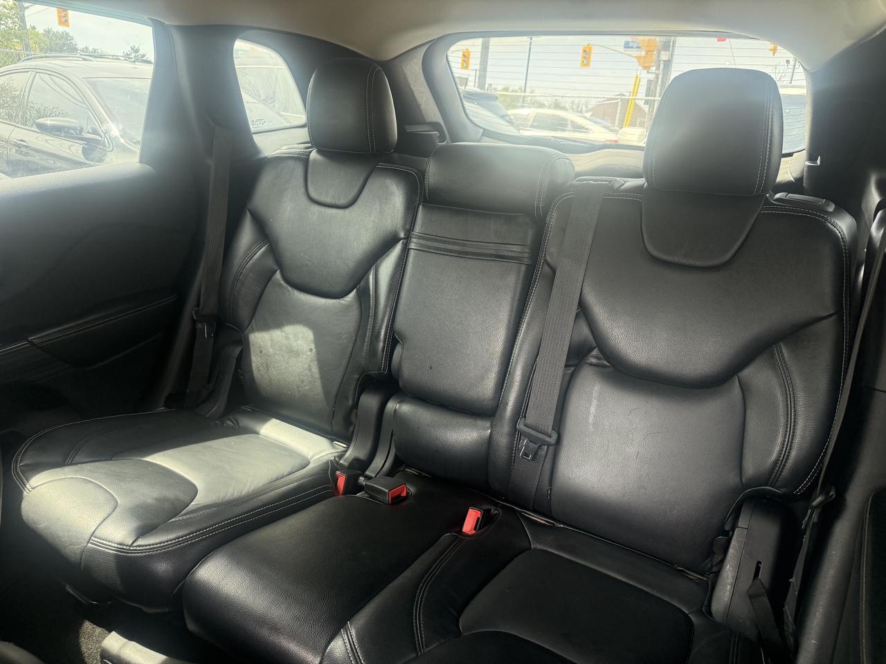 2015 Jeep Cherokee *** 3 YEAR WARRANTY INCLUDED *** Photo