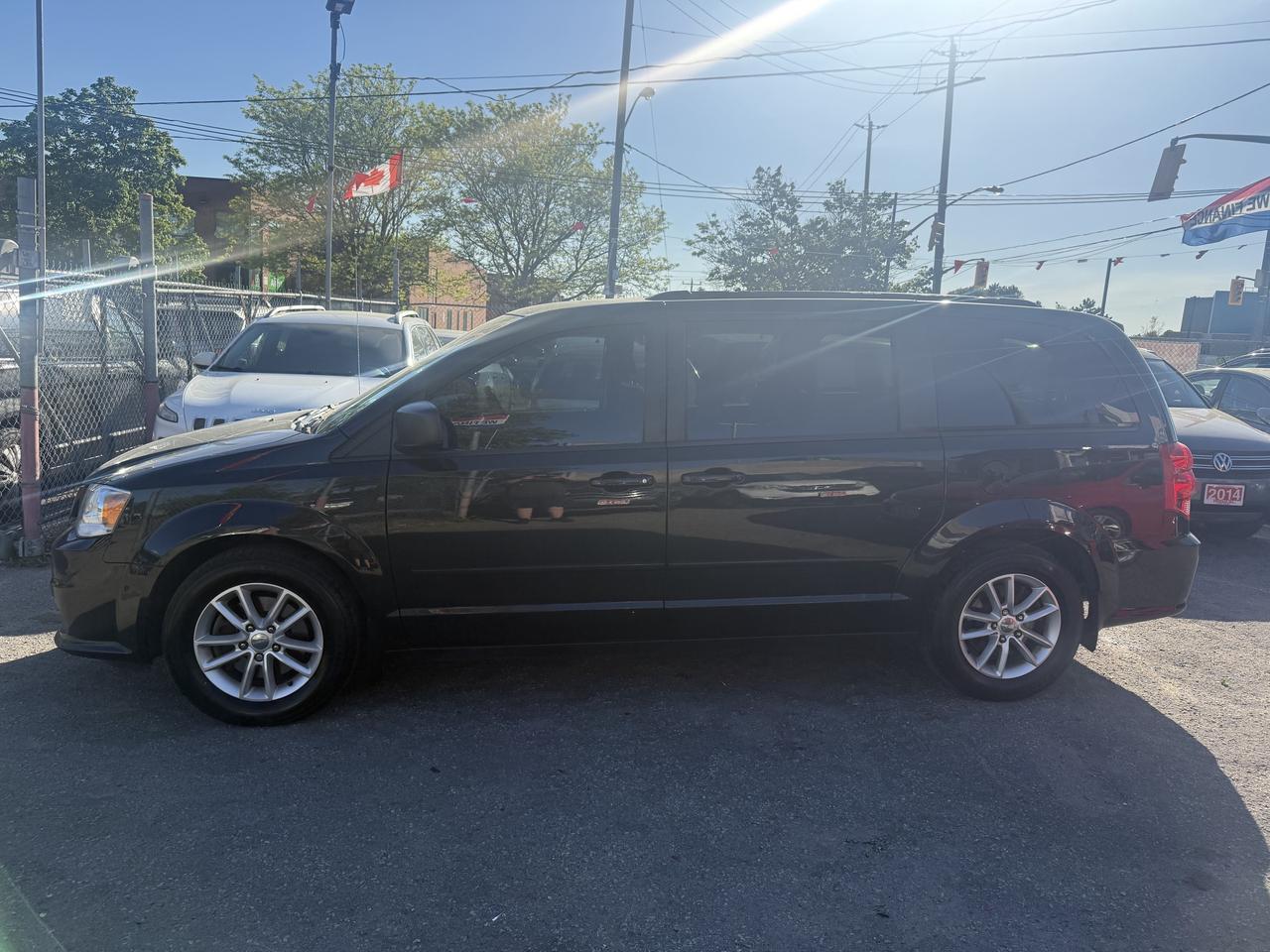 2016 Dodge Grand Caravan *** 3 YEAR WARRANTY INCLUDED *** Photo
