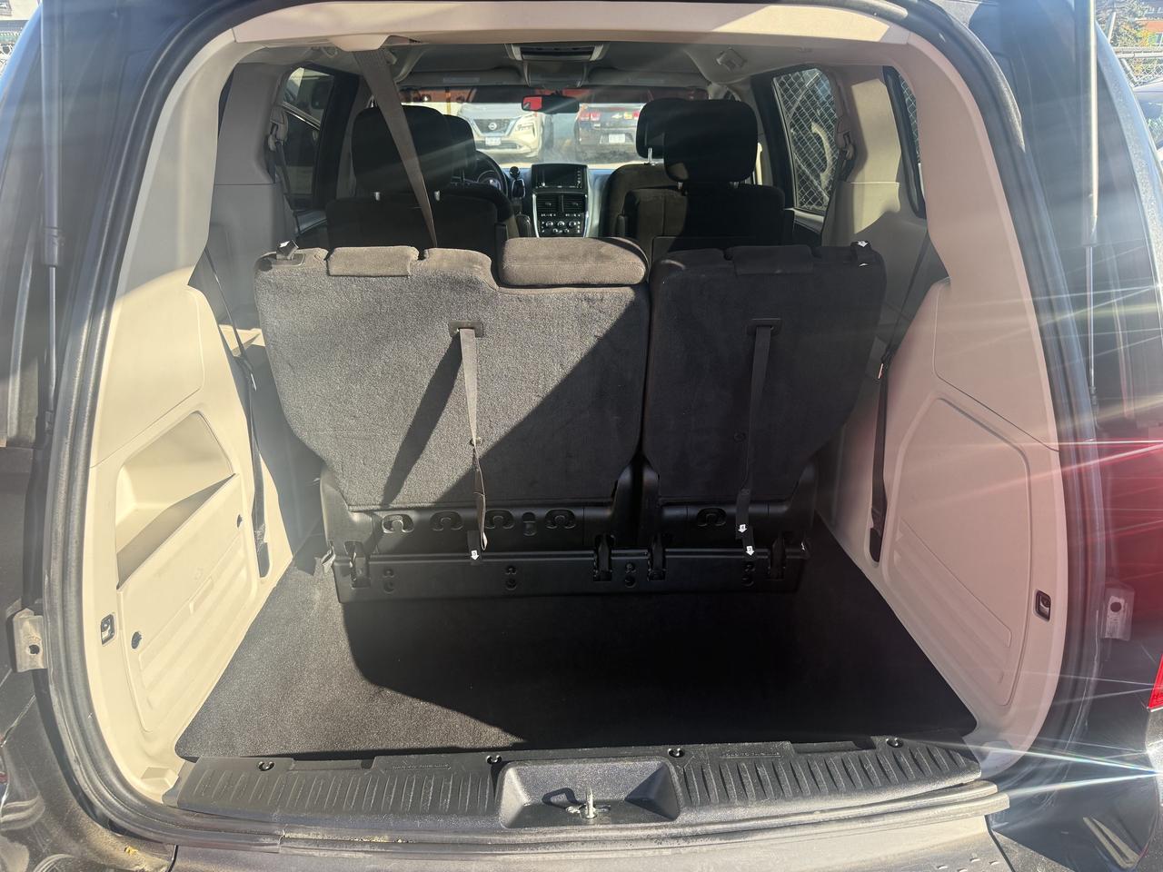 2016 Dodge Grand Caravan *** 3 YEAR WARRANTY INCLUDED *** Photo