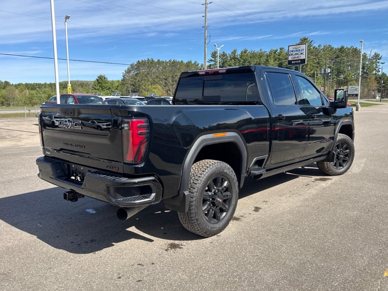 2026 GMC SIERRA 2500HD Crew Cab Standard Box 4-Wheel Drive AT4 Photo