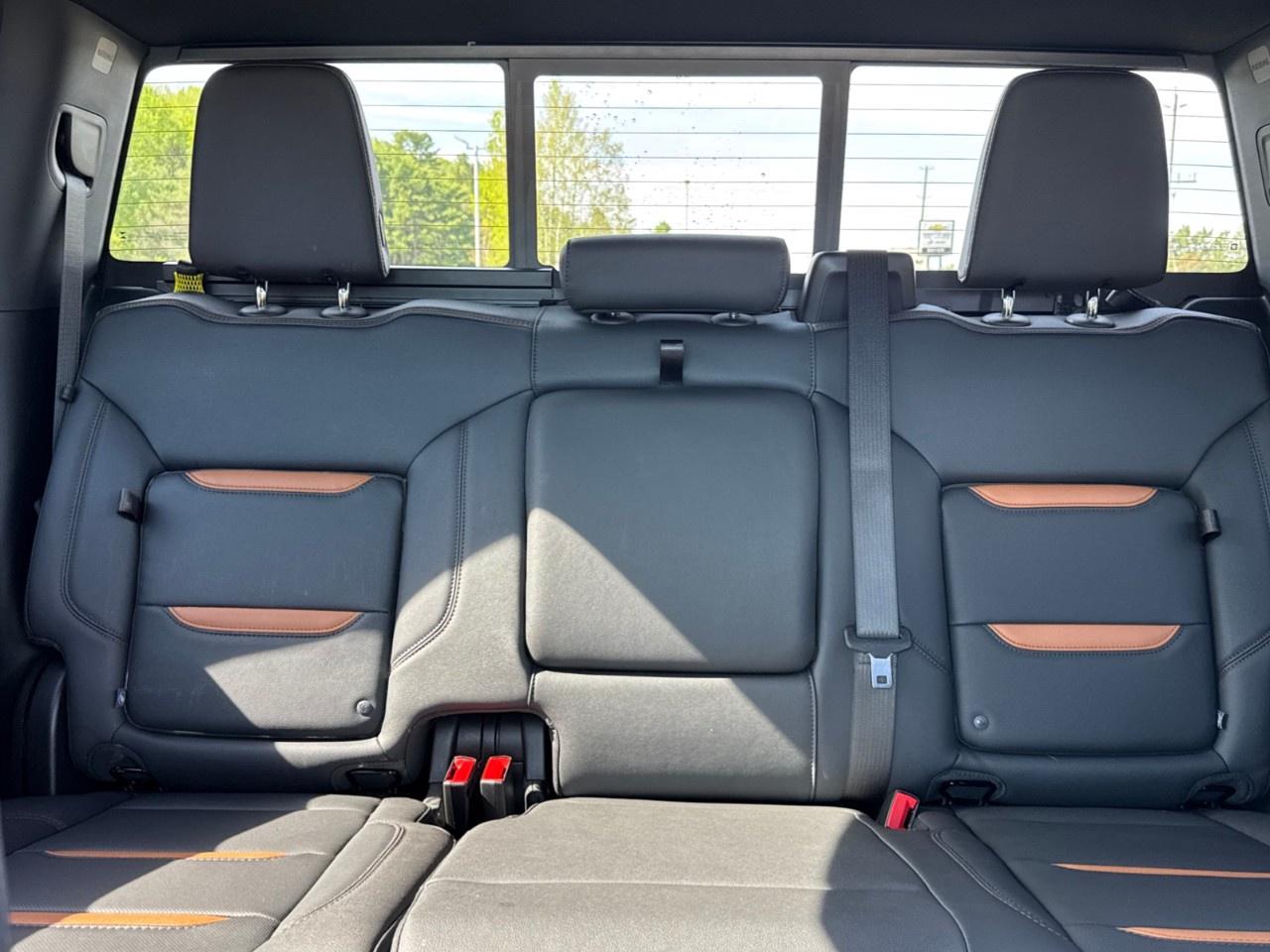 2026 GMC SIERRA 2500HD Crew Cab Standard Box 4-Wheel Drive AT4 Photo