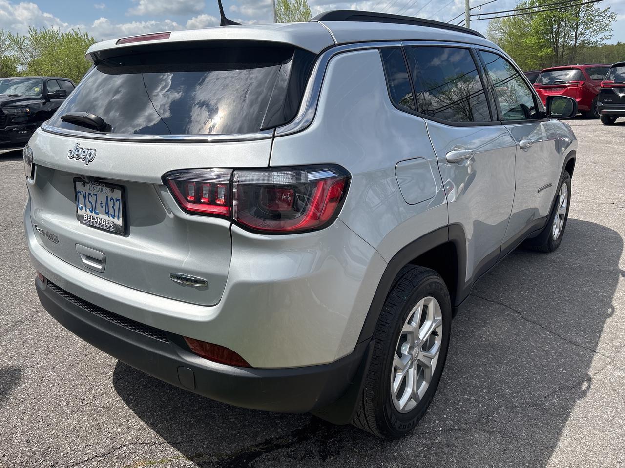2024 Jeep Compass NORTH Photo