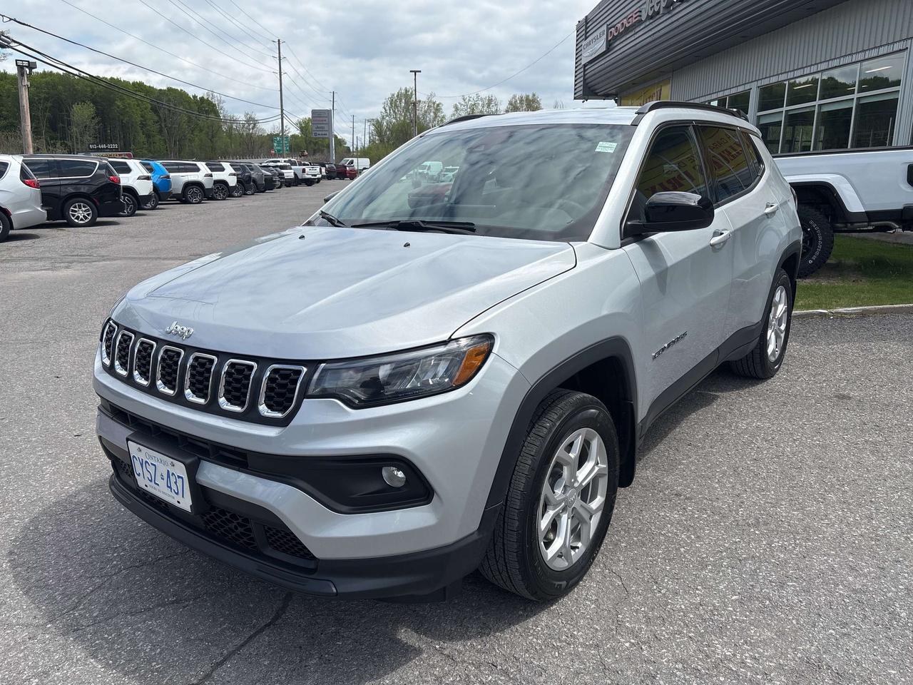 2024 Jeep Compass NORTH Photo