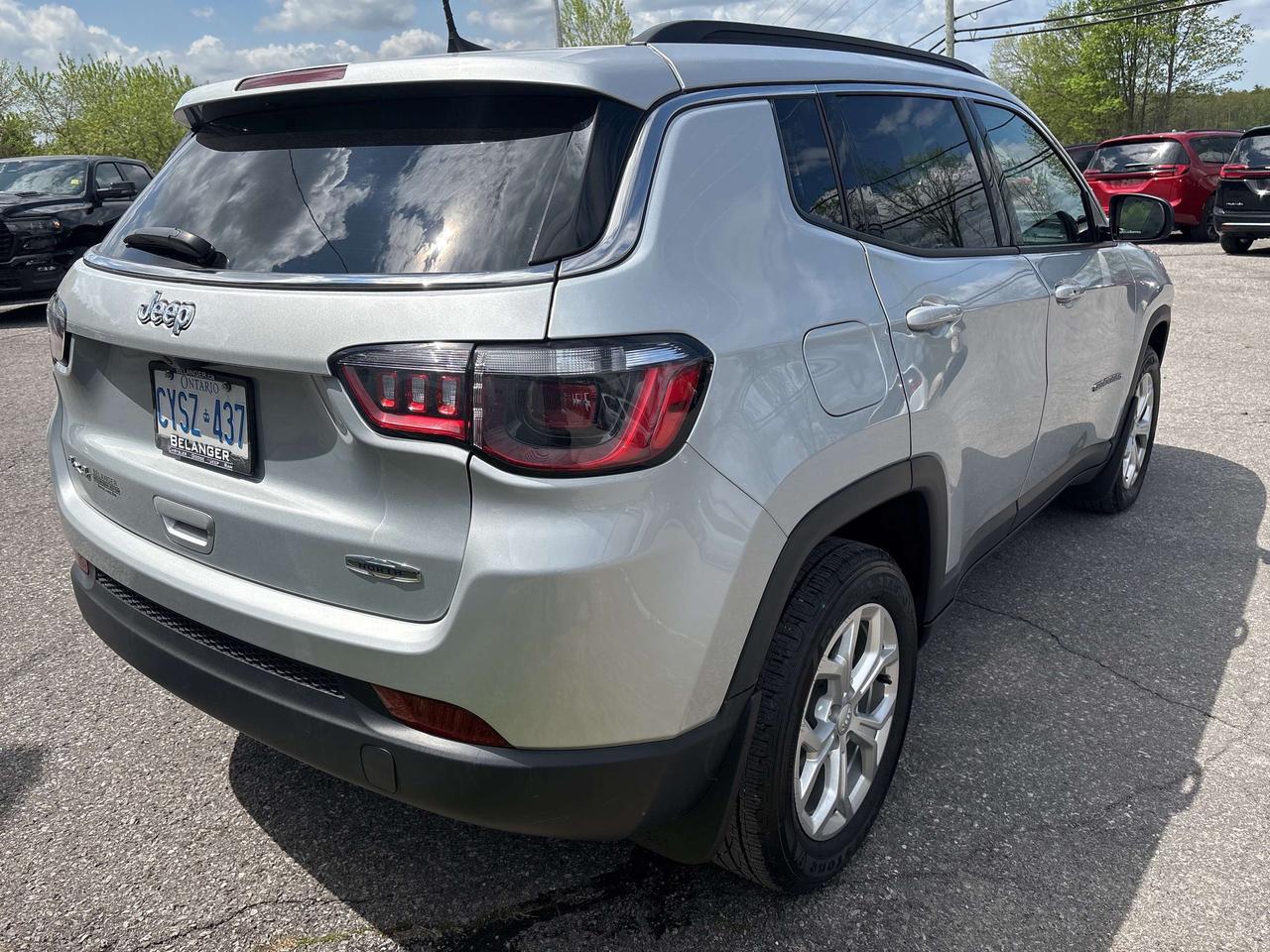 2024 Jeep Compass NORTH Photo