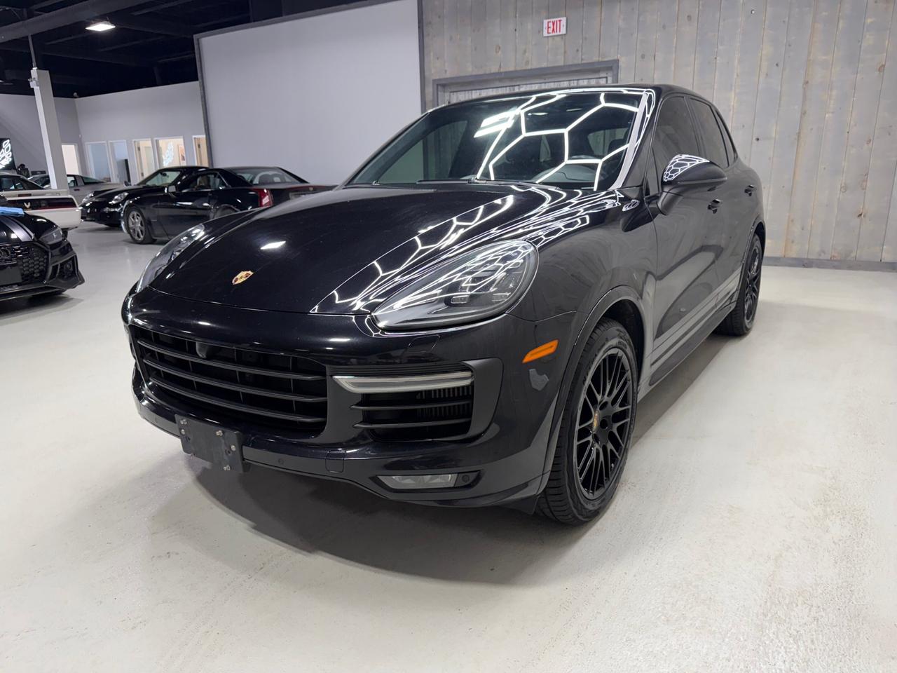 2018 Porsche Cayenne GTS AWD Photo