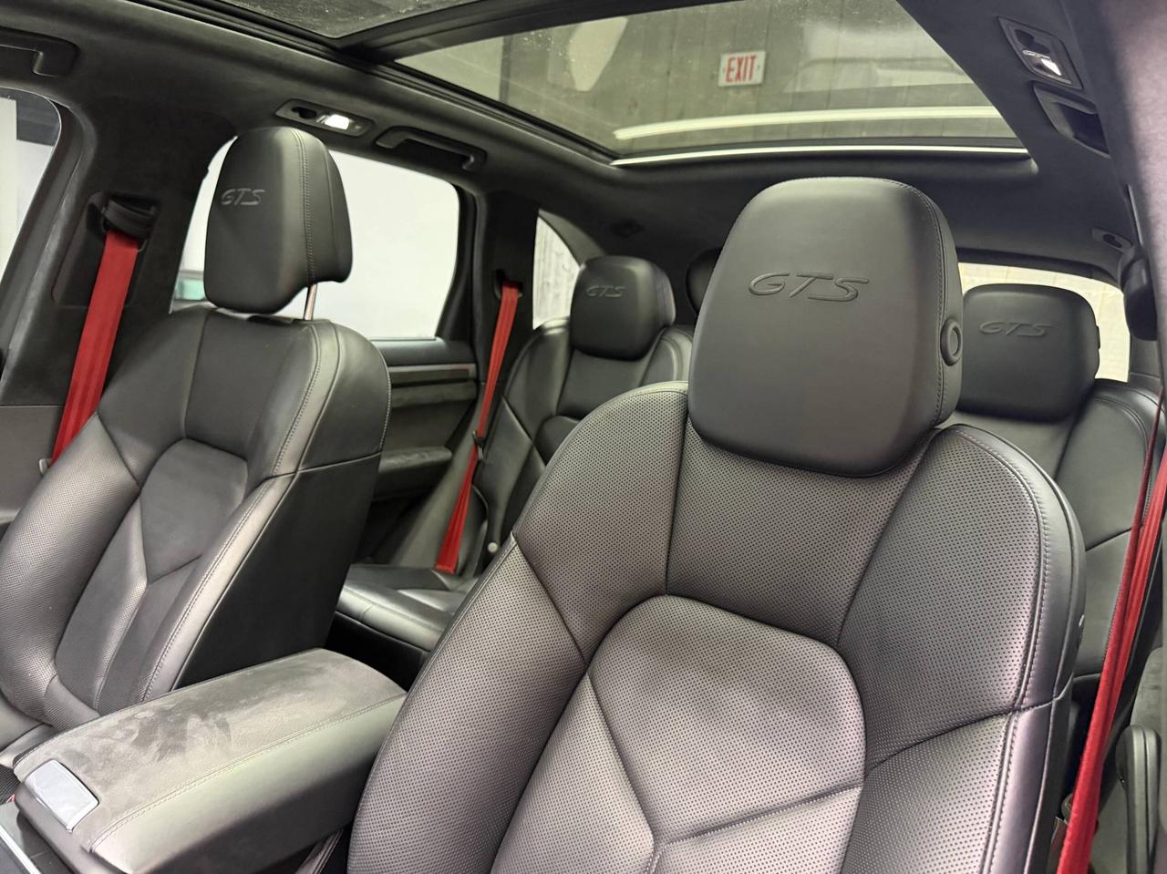 2018 Porsche Cayenne GTS AWD Photo