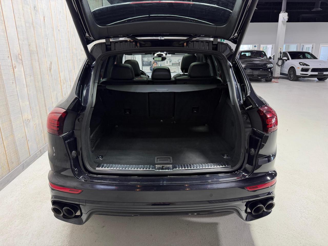 2018 Porsche Cayenne GTS AWD Photo