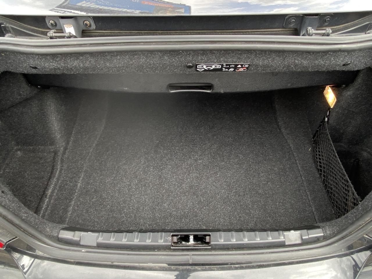2012 BMW 1 Series 2dr Cabriolet 135i Photo