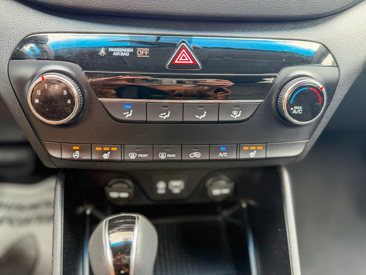 2017 Hyundai Tucson Premium/AWD/LOW KM/BSM/CAMERA/2.0L/HEATED SEATS Photo