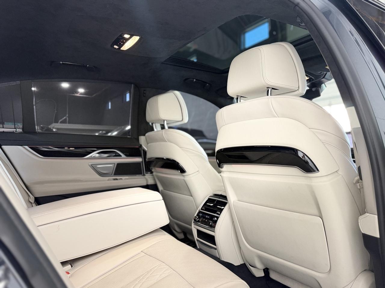 2019 BMW 7-Series 750i xDrive Photo