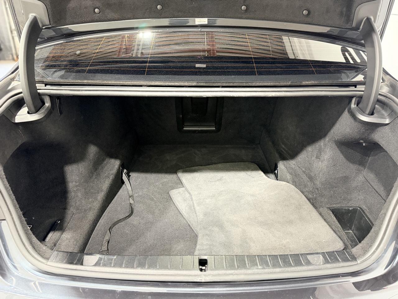 2019 BMW 7-Series 750i xDrive Photo
