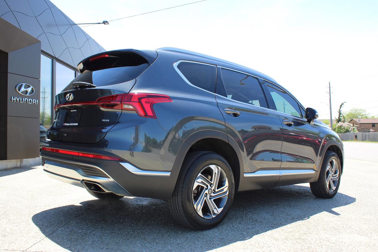 2023 Hyundai Santa Fe Preferred Photo