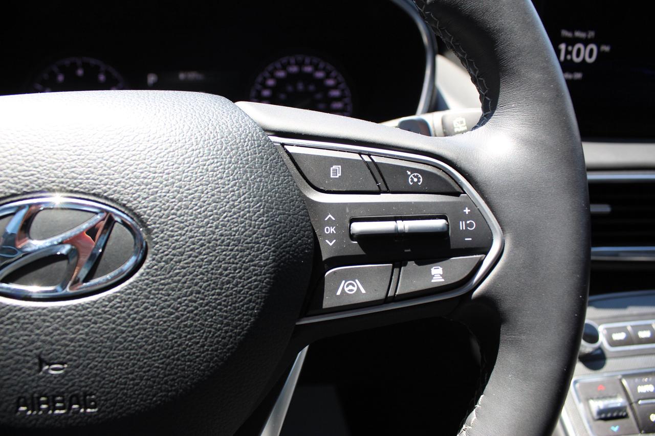 2023 Hyundai Santa Fe Preferred Photo