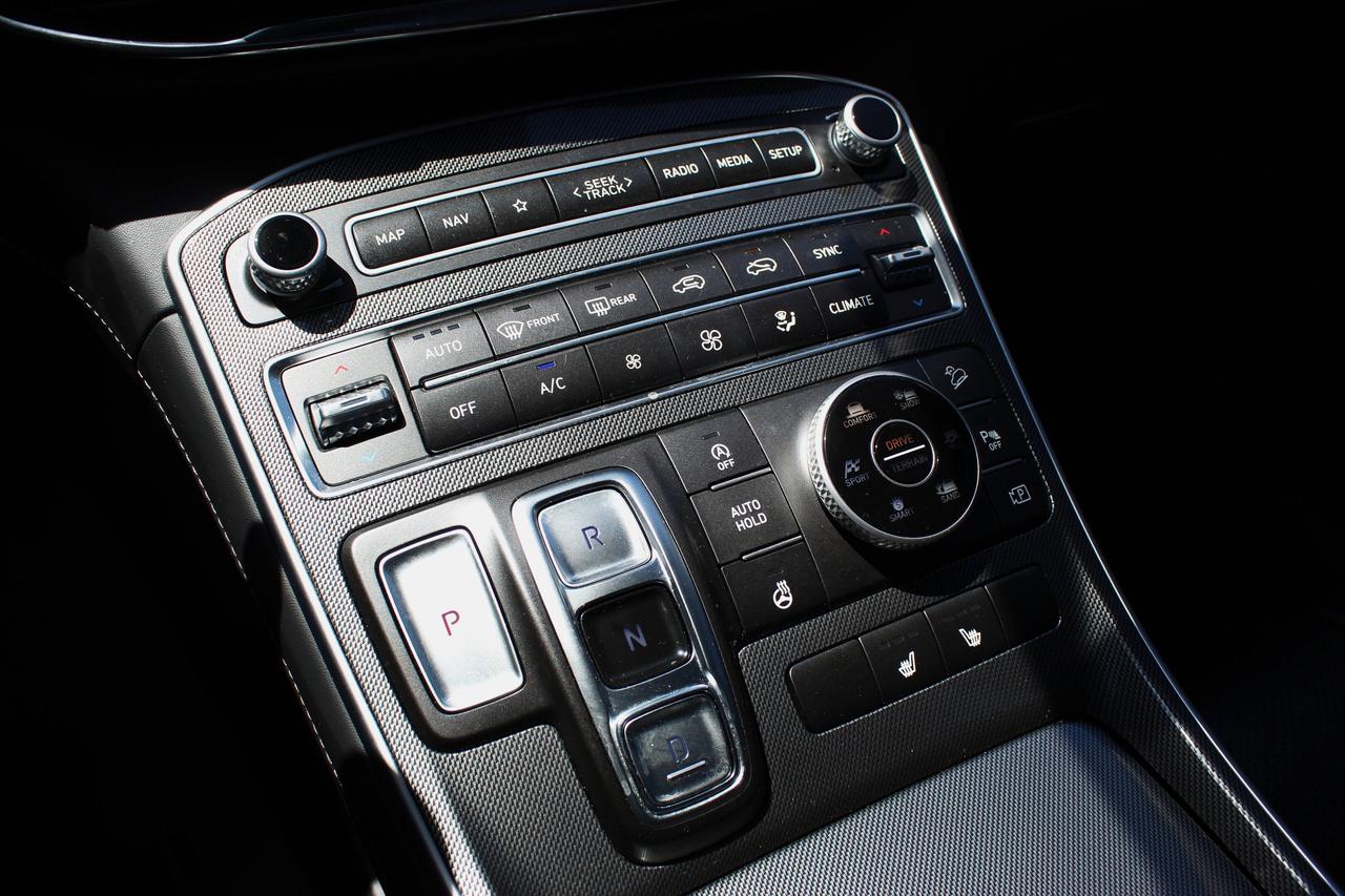2023 Hyundai Santa Fe Preferred Photo
