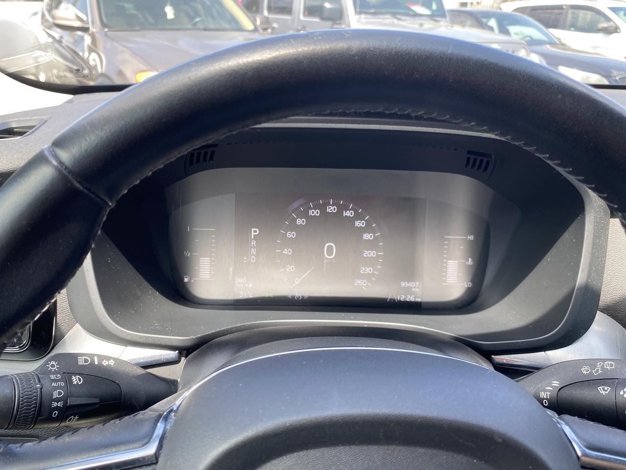 2020 Volvo XC60 T6 AWD Momentum Photo