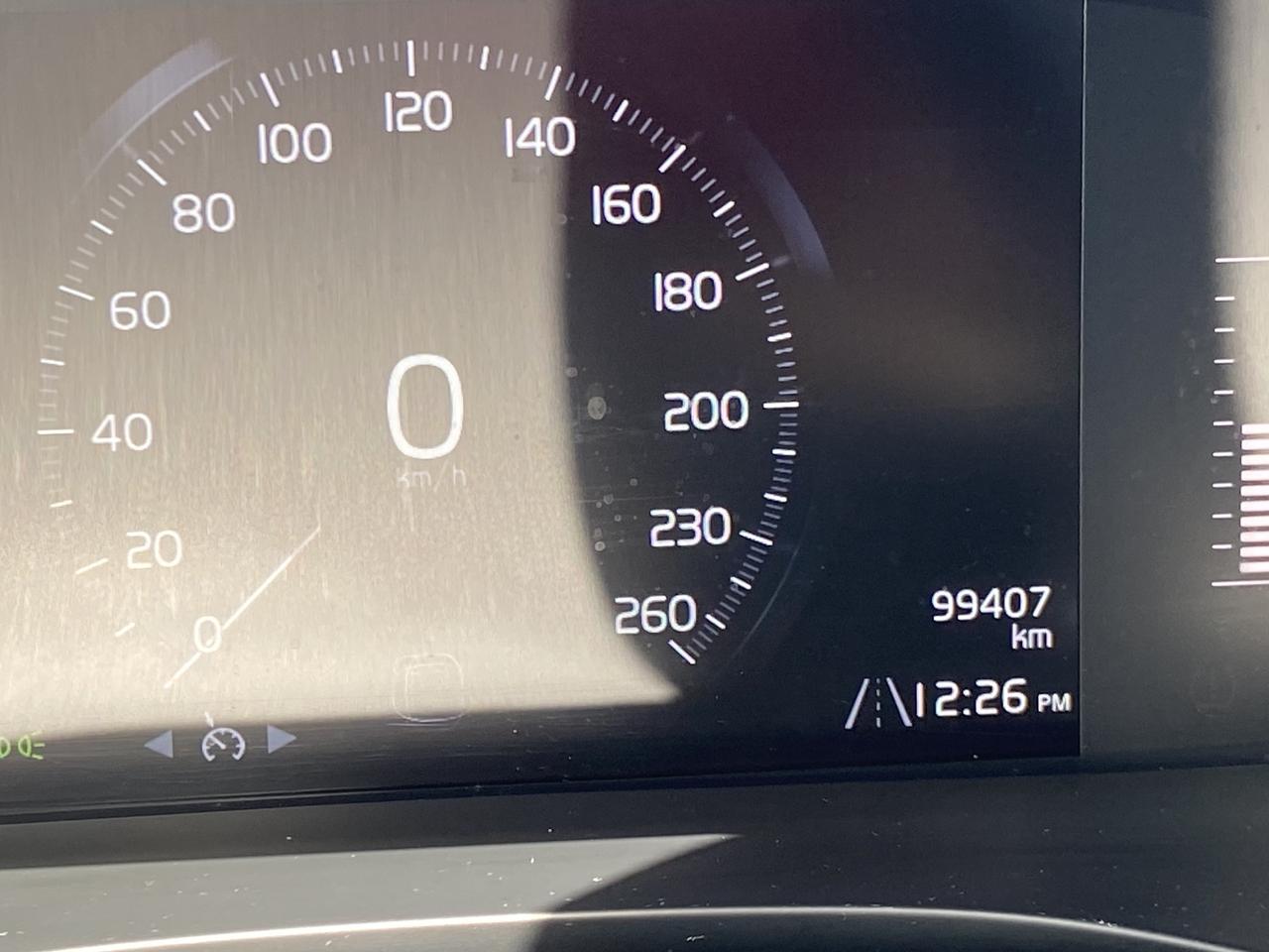 2020 Volvo XC60 T6 AWD Momentum Photo
