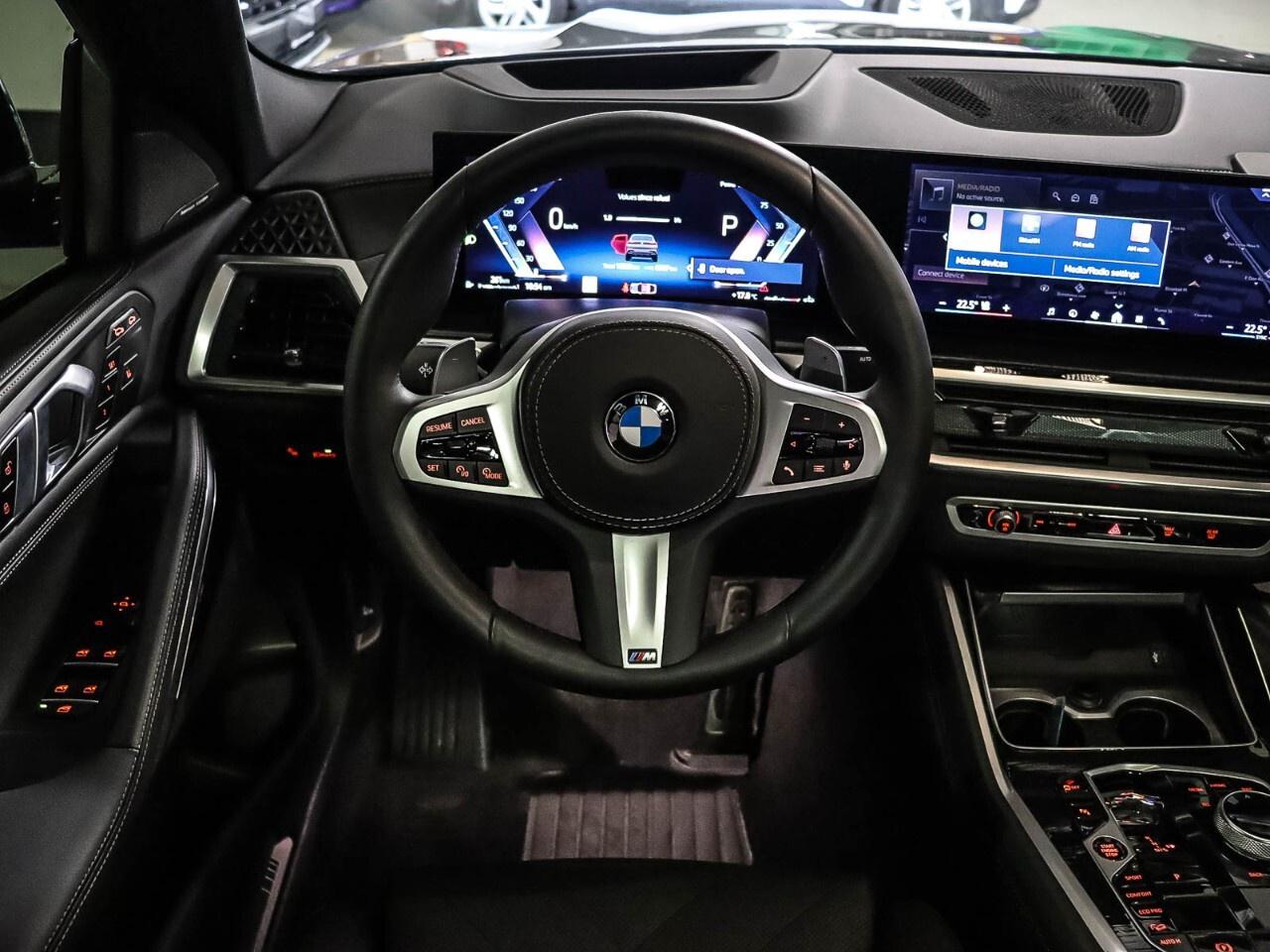 2025 BMW X6 xDrive40i M Sport Navi Pano Parking assistance Photo