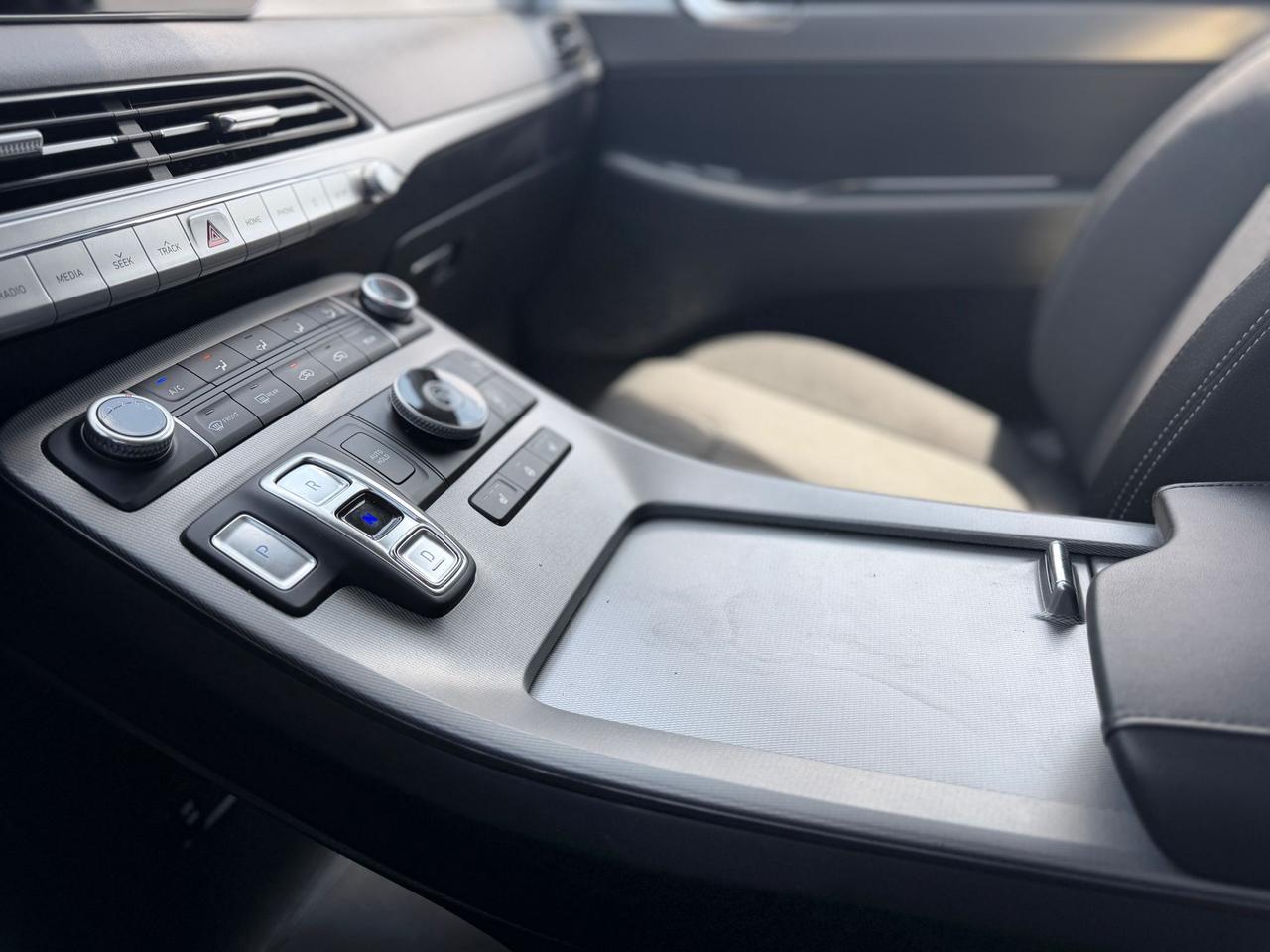 2020 Hyundai PALISADE SEL Photo