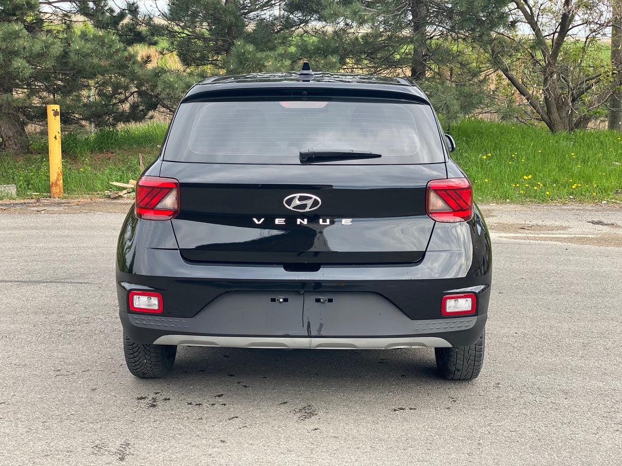 2020 Hyundai Venue SE | CLEAN CARFAX. | ONE OWNER | NO ACCIDENT Photo