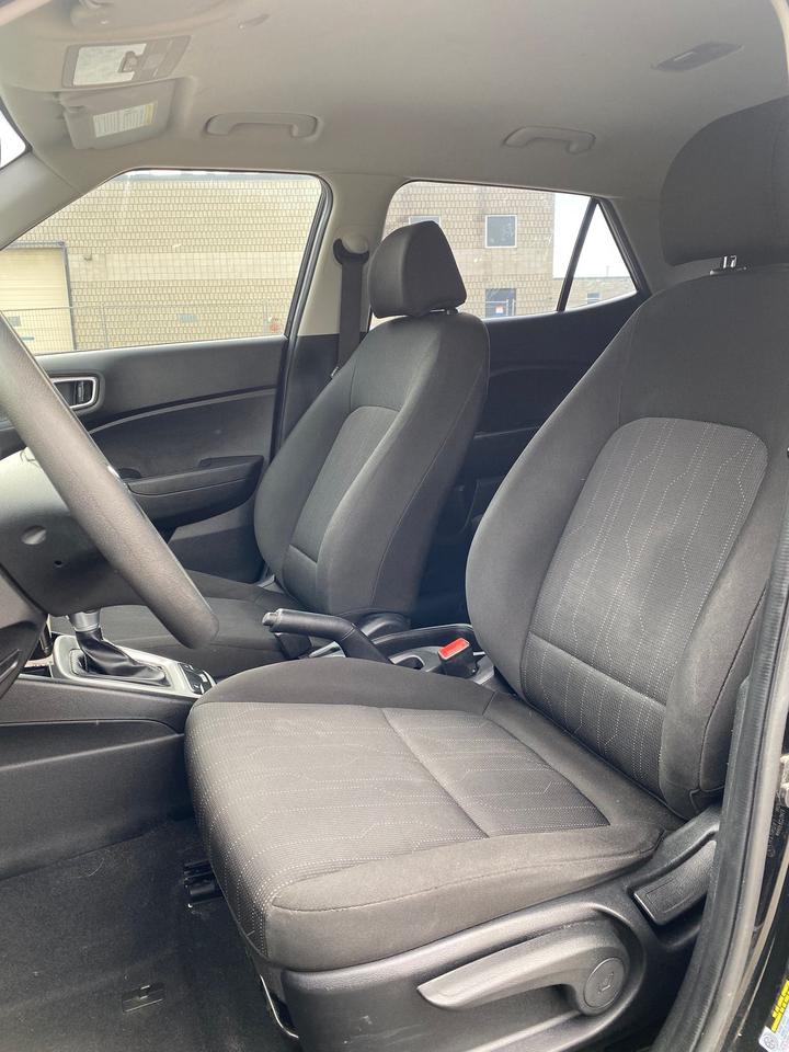 2020 Hyundai Venue SE | CLEAN CARFAX. | ONE OWNER | NO ACCIDENT Photo